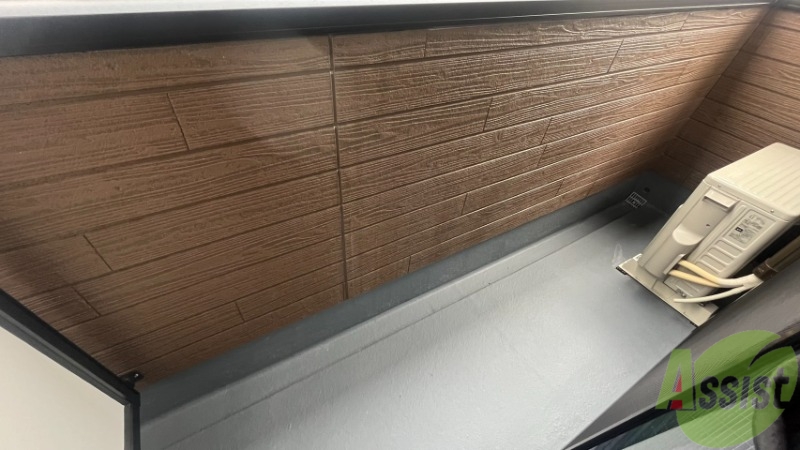 バルコニー　ベランダは布団等を干せるスペースもあります。