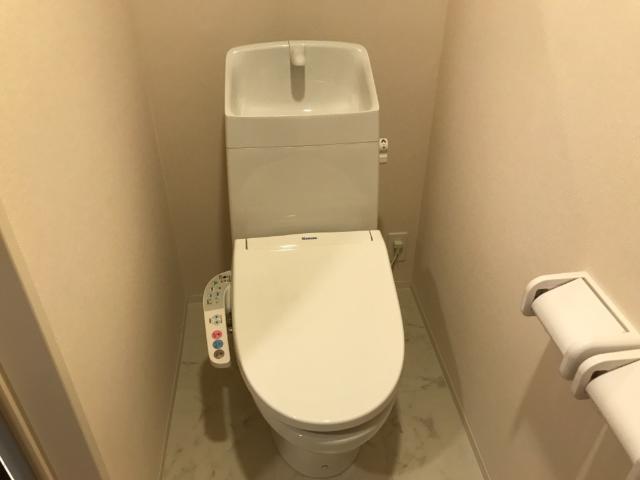 トイレ　シャワー付トイレ