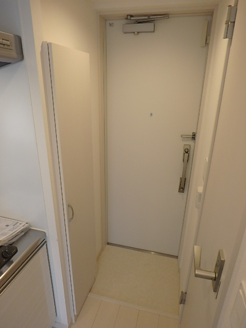 玄関　シューズボックス完備の玄関です。