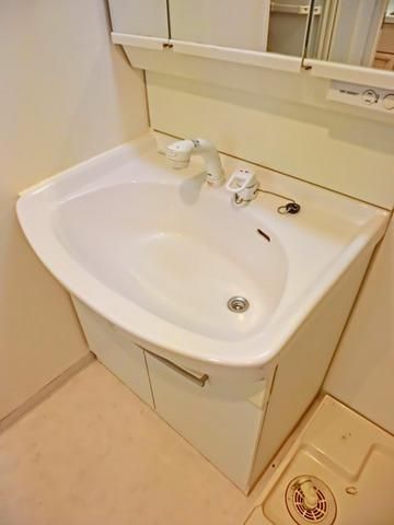 洗面設備　嬉しい独立洗面台☆