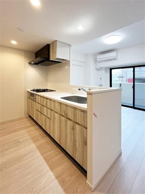 キッチン　※別部屋参考写真