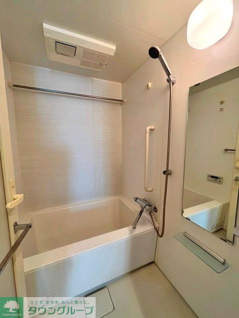 バス・シャワールーム　※写真は同タイプ住戸です。