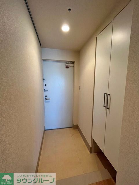 玄関　※写真は同タイプ住戸です。
