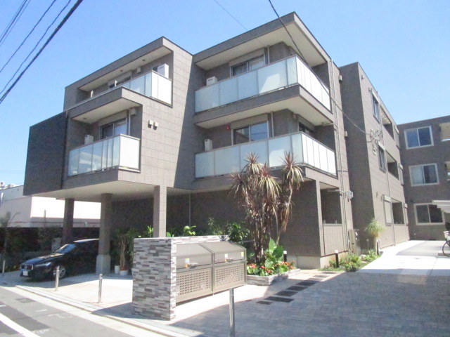 建物外観　耐震構造の旭化成へーベルメゾン