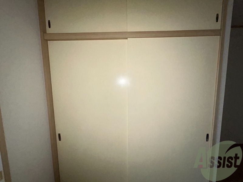 収納　収納はこちらをお使いください。高さも横幅もあります。