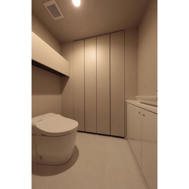 トイレ　他号室　同施工参考写真