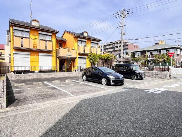 駐車場　敷地外駐車場