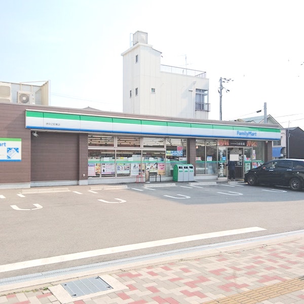 コンビニ　ファミリーマート 堺中之町東店（コンビニ）まで334m