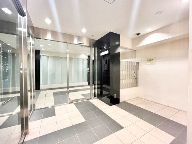 エントランス　綺麗なエントランスです