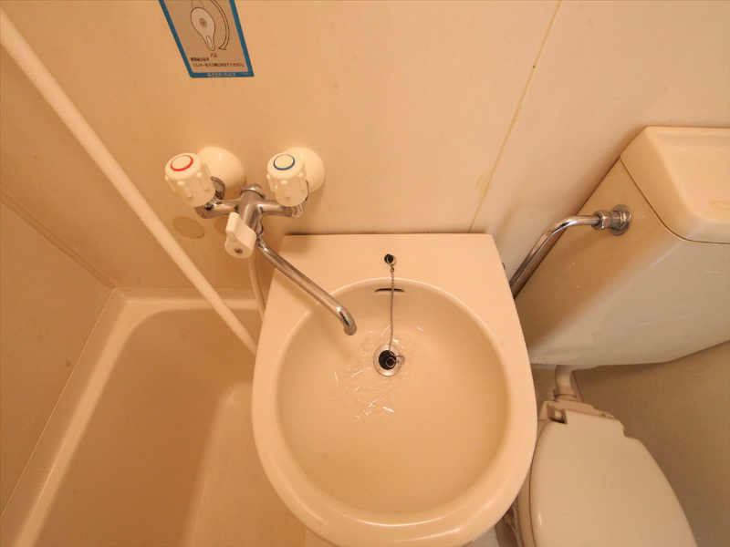 洗面設備　洗面付いてます