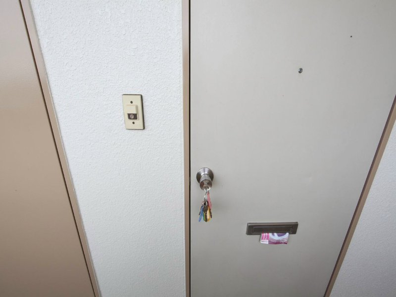 セキュリティ　玄関チャイム付いてます