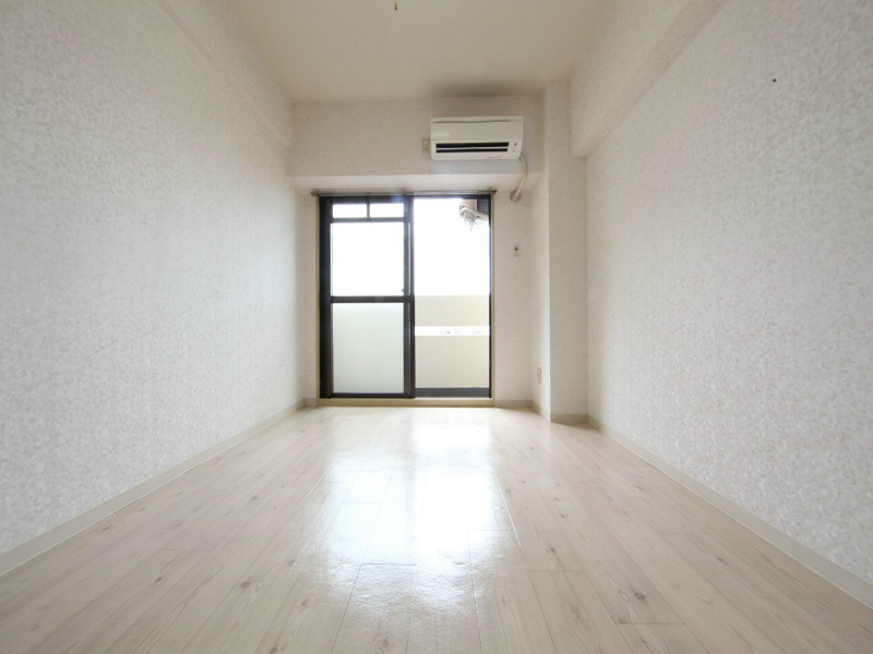 居室・リビング　洋室6帖　エアコン完備