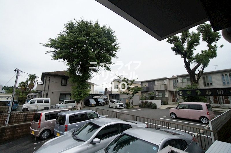 眺望　前面は駐車場になっており開放感があります☆