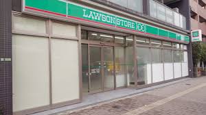 コンビニ　ローソンストア100千住中居町店（コンビニ）まで197m