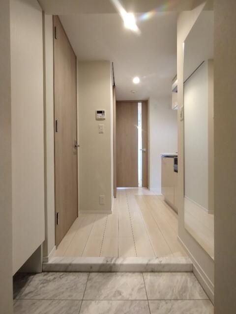 玄関　※別部屋参考写真