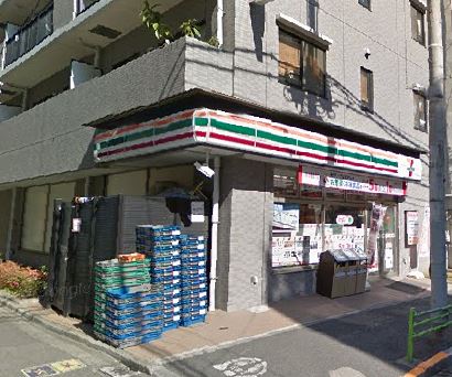 コンビニ　セブンイレブン 築地7丁目店（コンビニ）まで62m