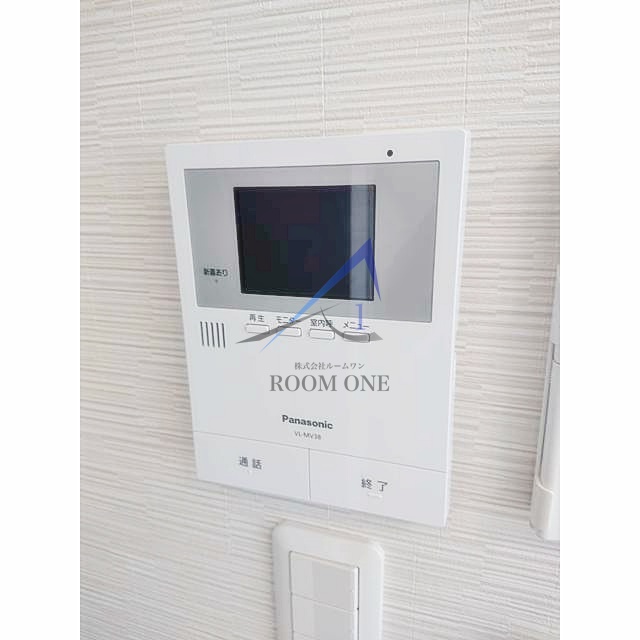 セキュリティ　モニター付きインターホンです。