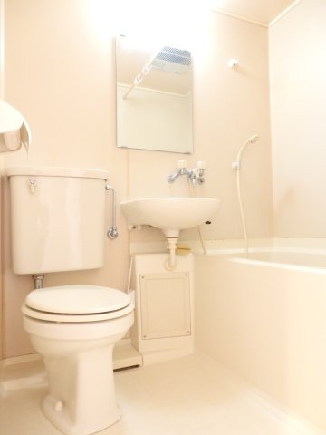 バス・シャワールーム　※画像は同物件別室になります。