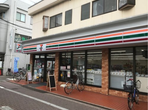 コンビニ　セブンイレブン大森町店（コンビニ）まで344m