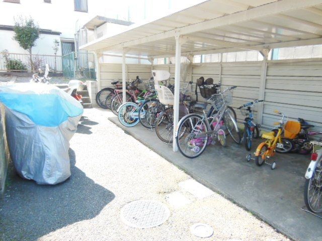 エントランス　★お部屋探しは株式会社タウンハウジング東京まで★