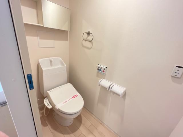 トイレ　シャワー付トイレ