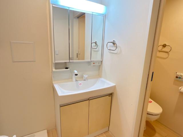 洗面設備　洗髪洗面化粧台