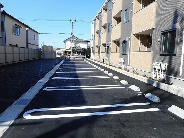 駐車場　駐車場