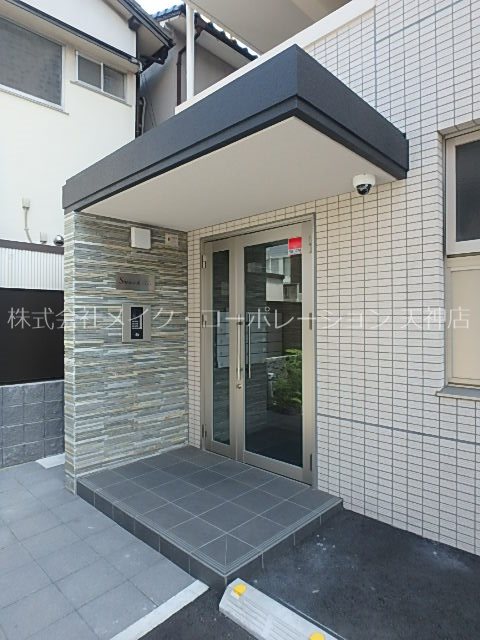 エントランス　※同マンション別部屋の写真を使用しております。