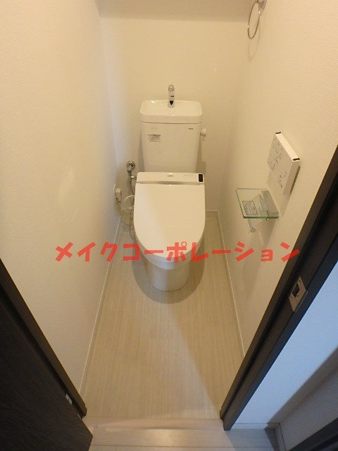 トイレ　※同マンション別部屋の写真を使用しております。