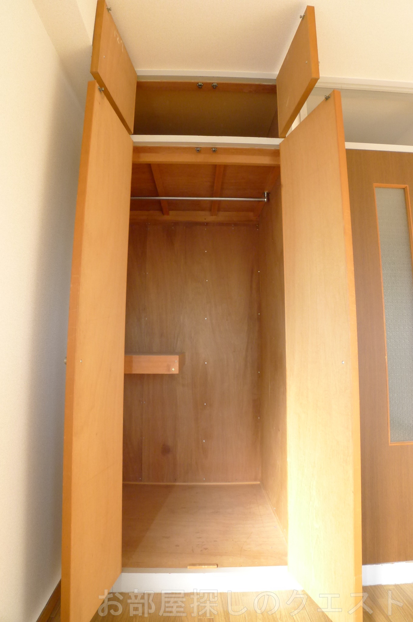 収納　（写真は同タイプ）
