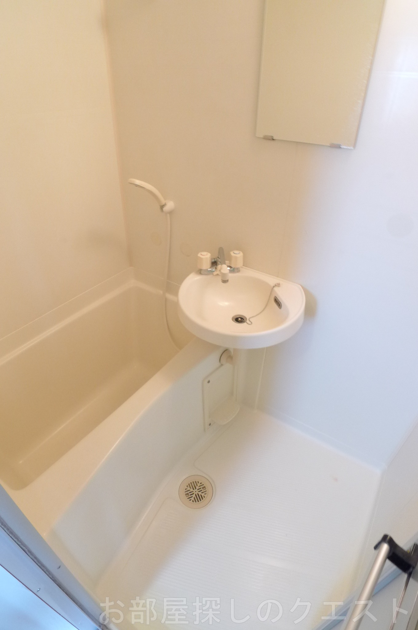 バス・シャワールーム　（写真は同タイプ）