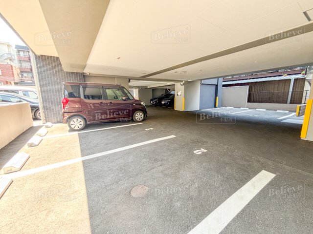 駐車場　駐車スペースもあります♪