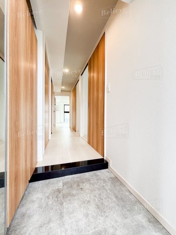 玄関　シューズボックス付きの玄関☆