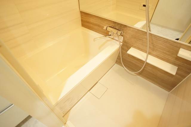 バス・シャワールーム　別号室イメージ