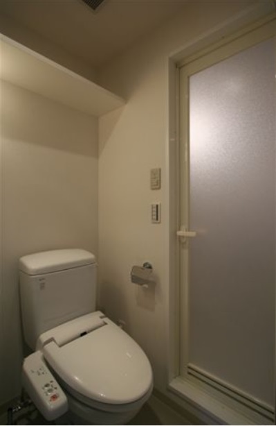トイレ　ウォシュレット付トイレは長居禁物。