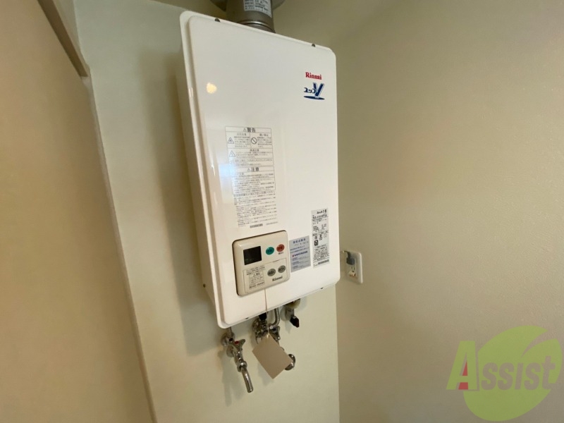 その他　給湯器は簡単操作で温度調整ができますよ。