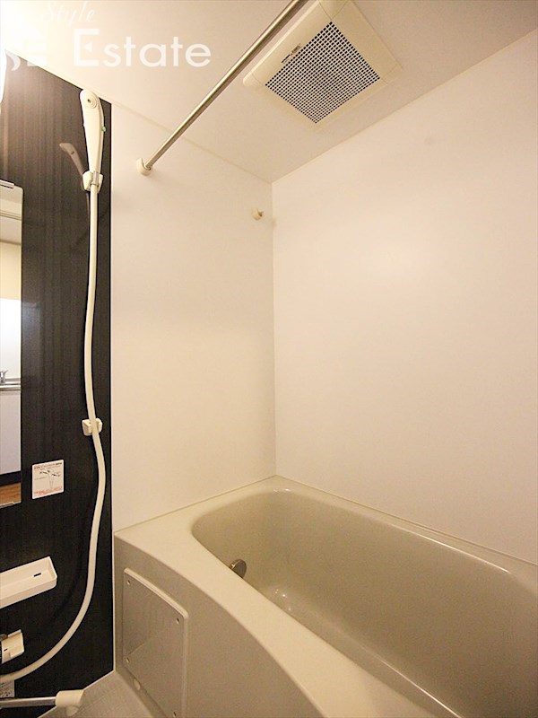 バス・シャワールーム　バスルーム