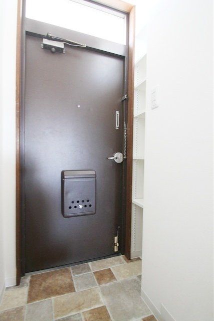 玄関　★お部屋探しは株式会社タウンハウジング東京まで★