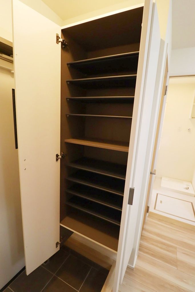 収納　バルコニー