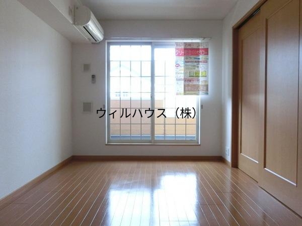 居室・リビング　広々リビング！