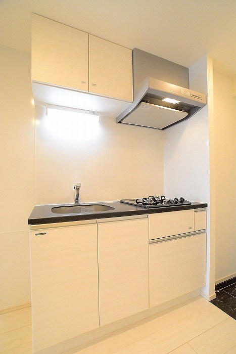 キッチン　※カラータイプ異なります