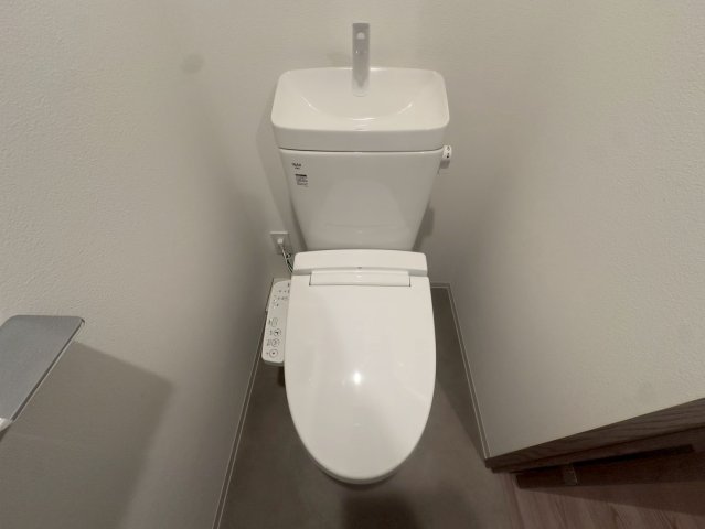 トイレ　シャワー付き