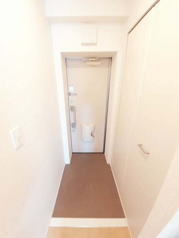 玄関　図面と現状に相違がある場合には現状を優先