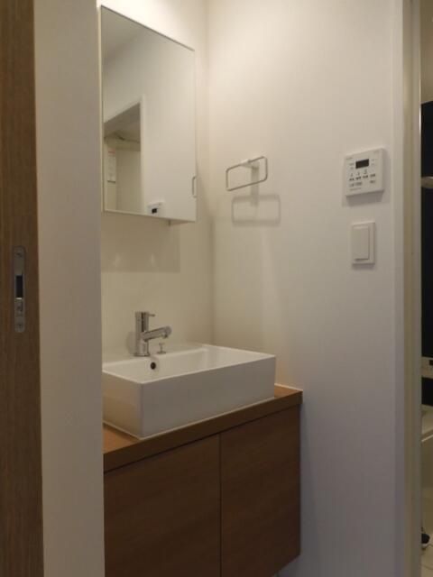 洗面設備　■収納＆鏡付き独立洗面台♪