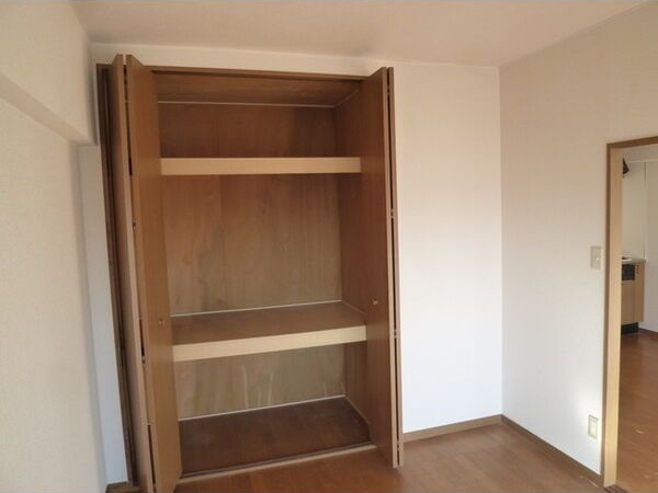 収納　クローゼット