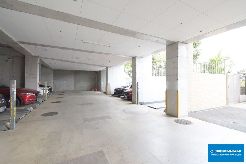 駐車場　屋内機械式駐車場