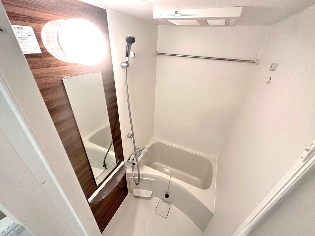 バス・シャワールーム　バス