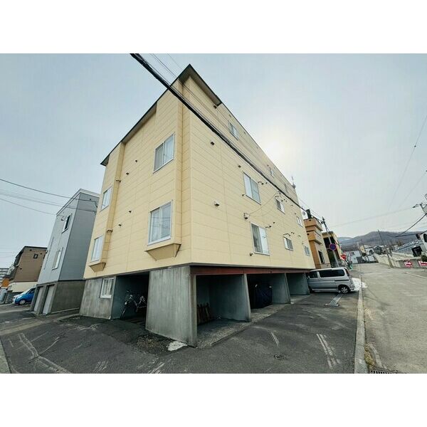 建物外観　外観は落ち着いています