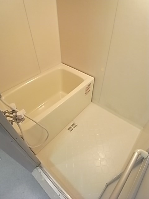 バス・シャワールーム　きれいなお風呂です