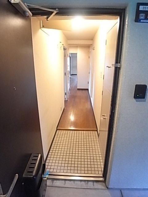 玄関　ゆったりとした玄関です